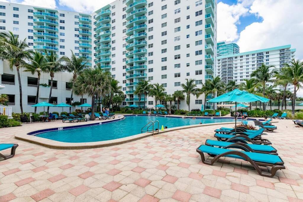 The Tides Hollywood 1/1 Condo Ocean Front W Pool Εξωτερικό φωτογραφία